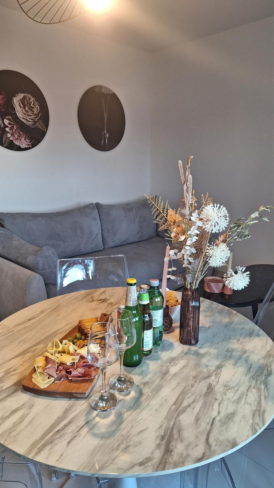 Апартаменти New Apartman P & B Трогір Екстер'єр фото